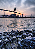 Köhlbrandbrücke verschwommen